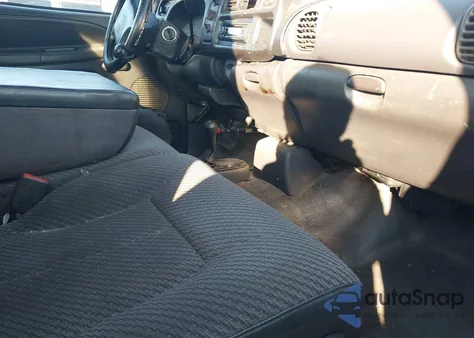 2001 Dodge Ram 1500 St z USA, uszkodzony, nr VIN 1B7HF13Z91J222341